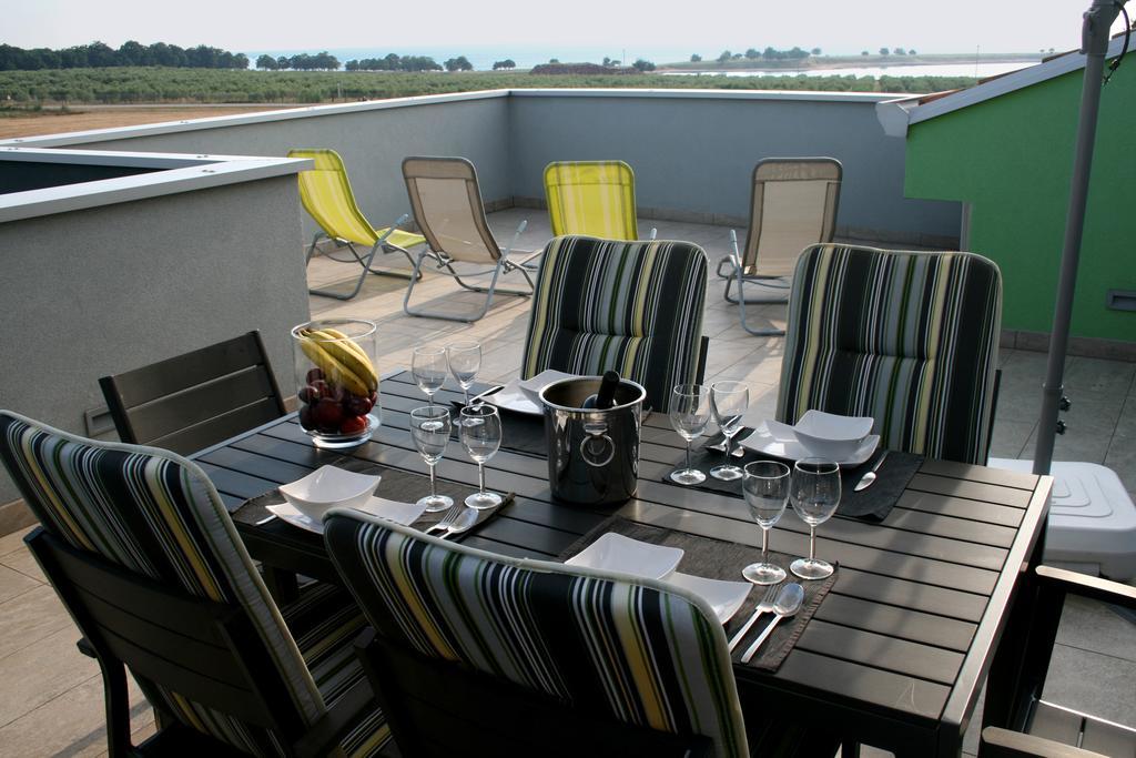 Apartamento Olive Charm Umag Exterior foto