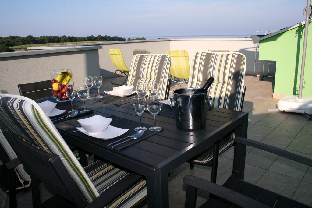 Apartamento Olive Charm Umag Exterior foto