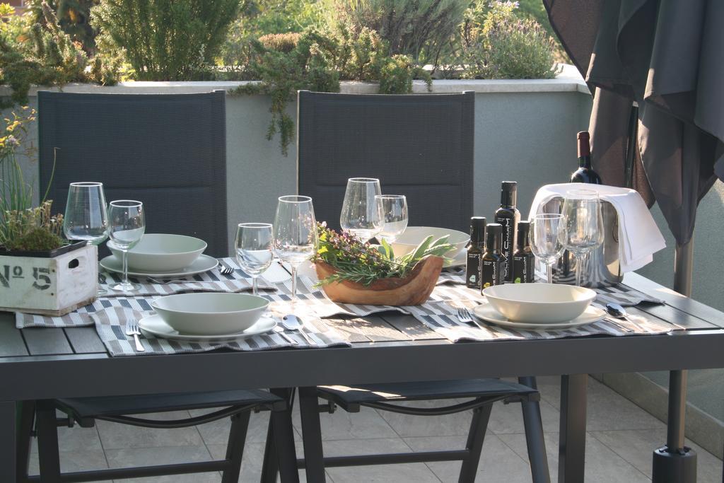 Apartamento Olive Charm Umag Exterior foto